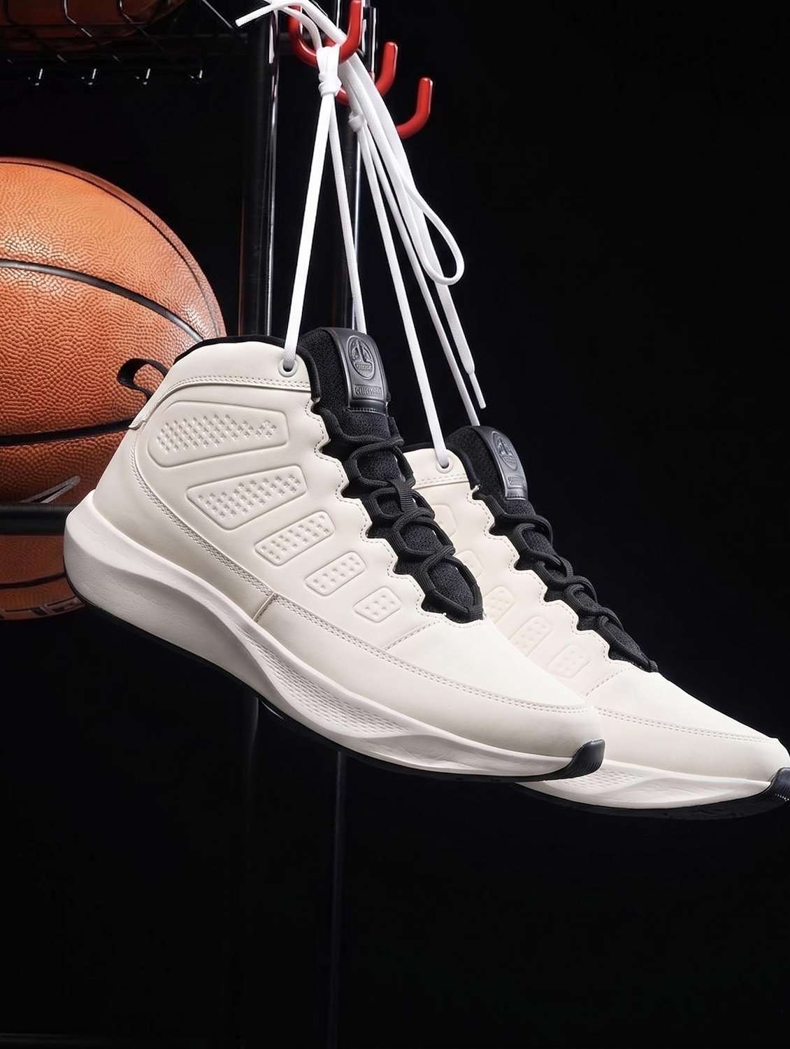 men textured lace up sports shoes