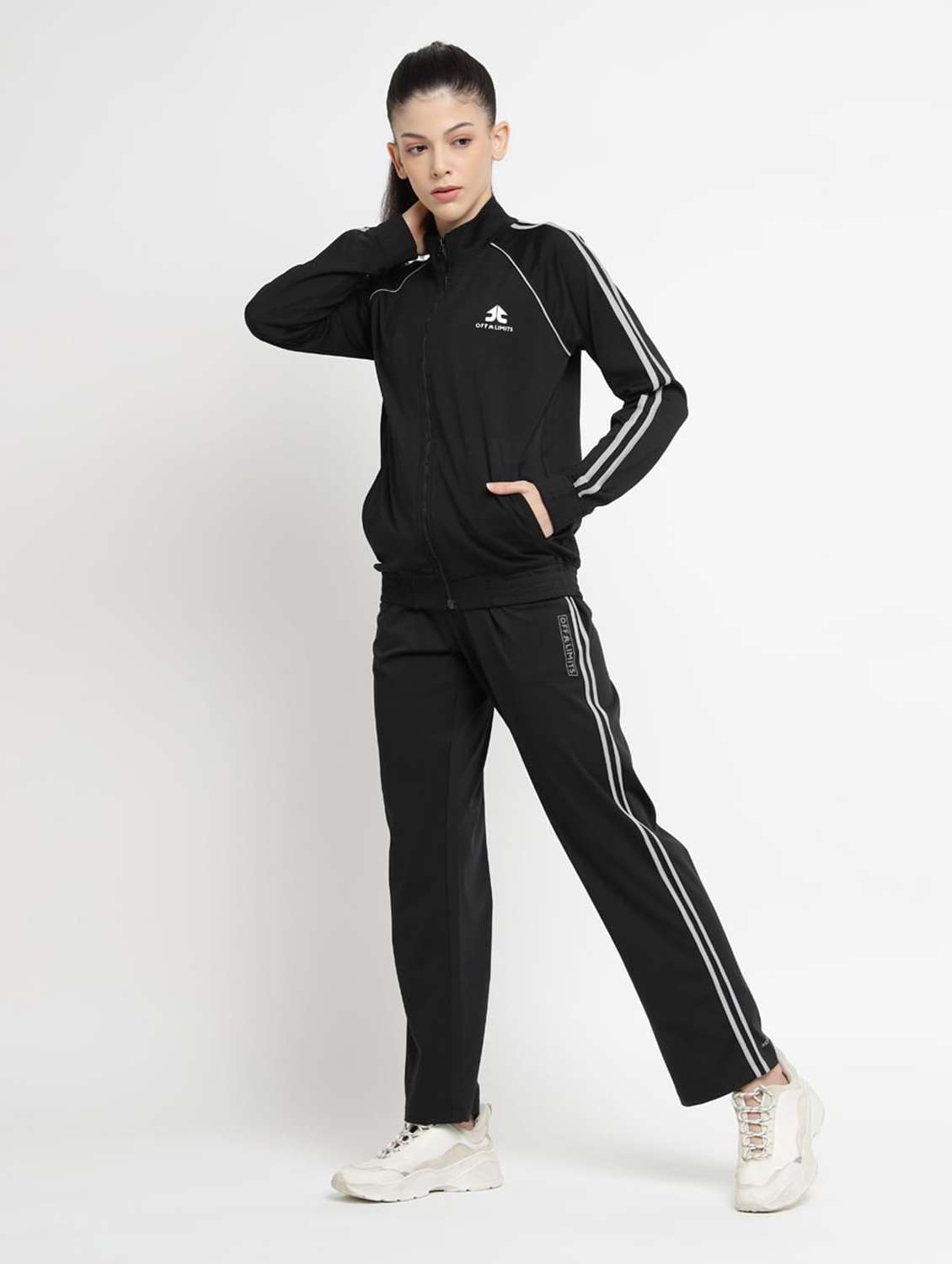 women taped long sleeves active wear set
