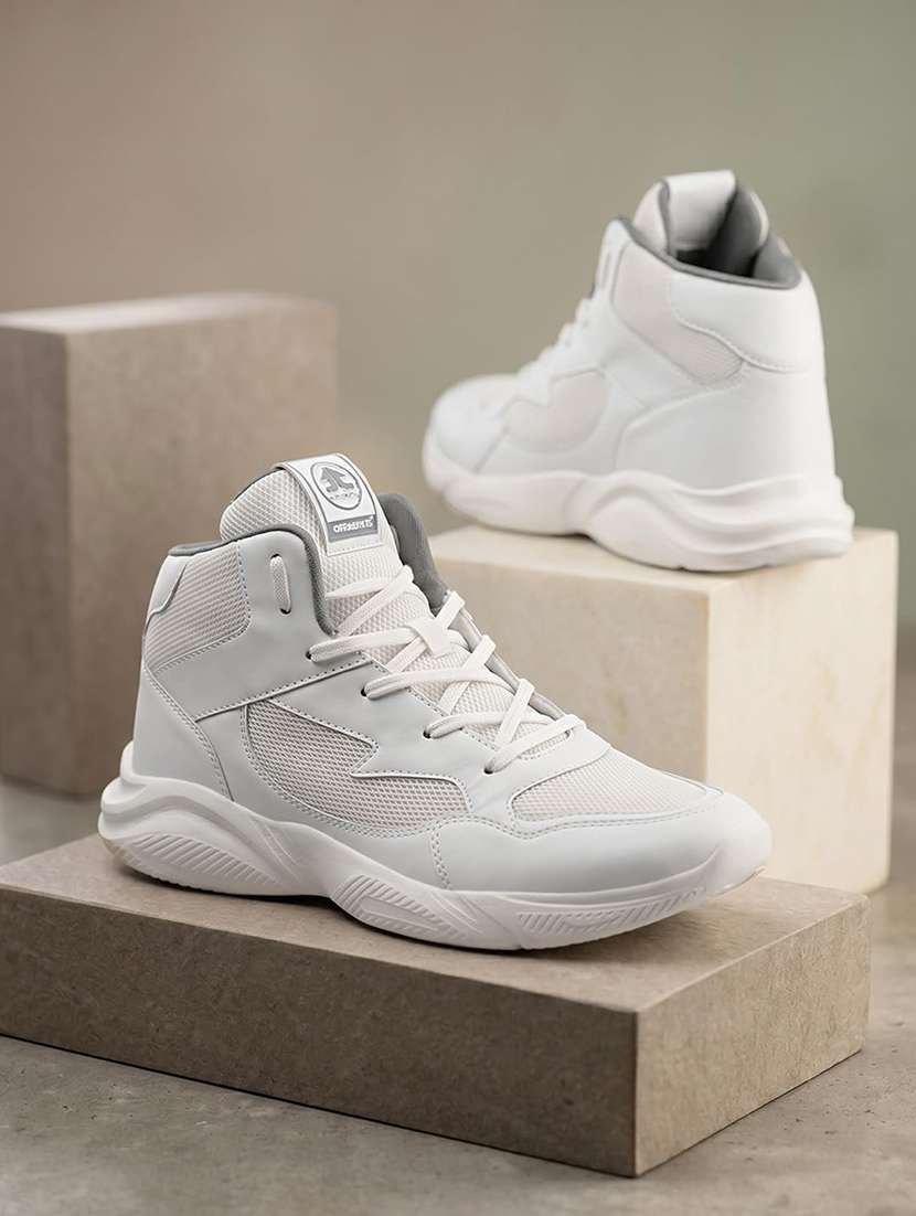 women textured lace up sports shoes