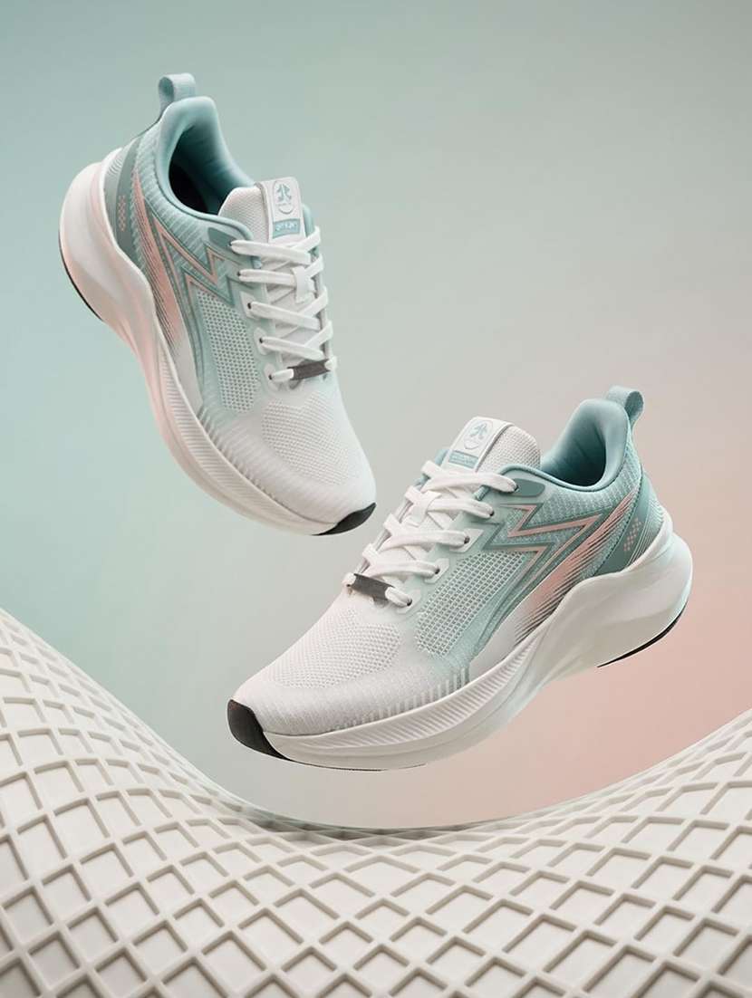women ombre lace up sports shoes