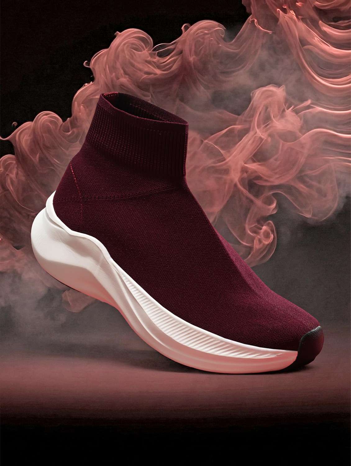 women solid slip on sports shoes