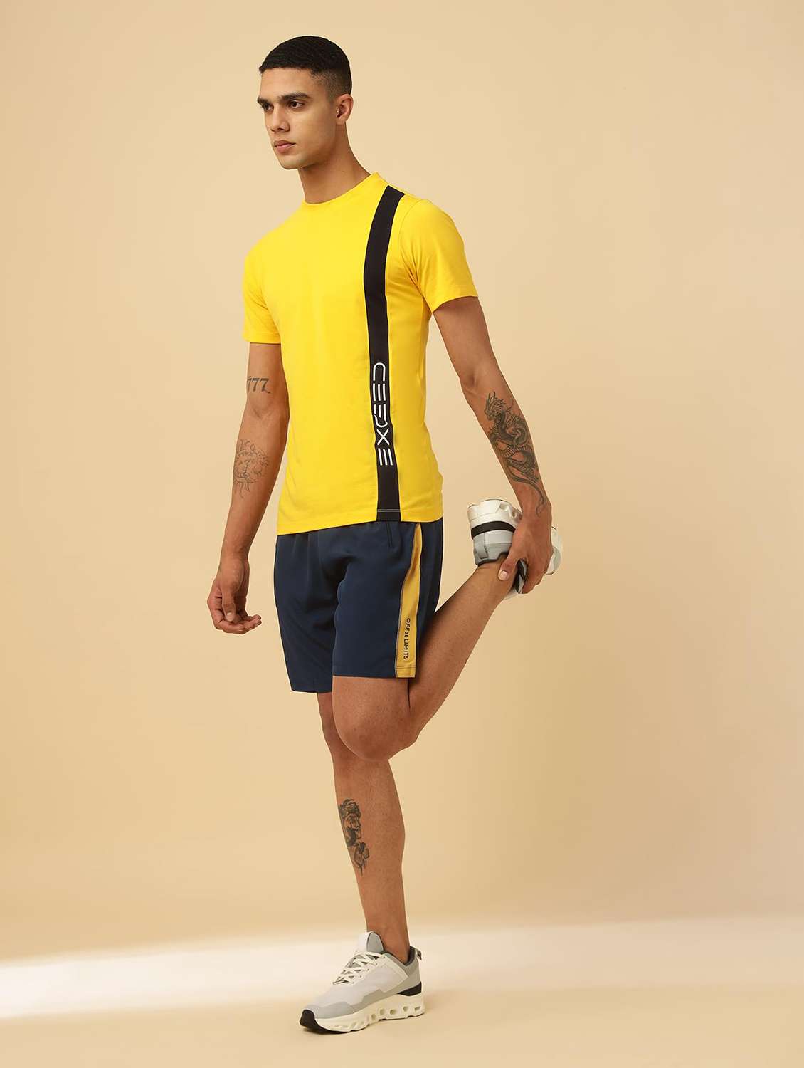 Men Taped Mid Rise Regular Fit Sports Shorts - 22582203 -  Standard Image - 5