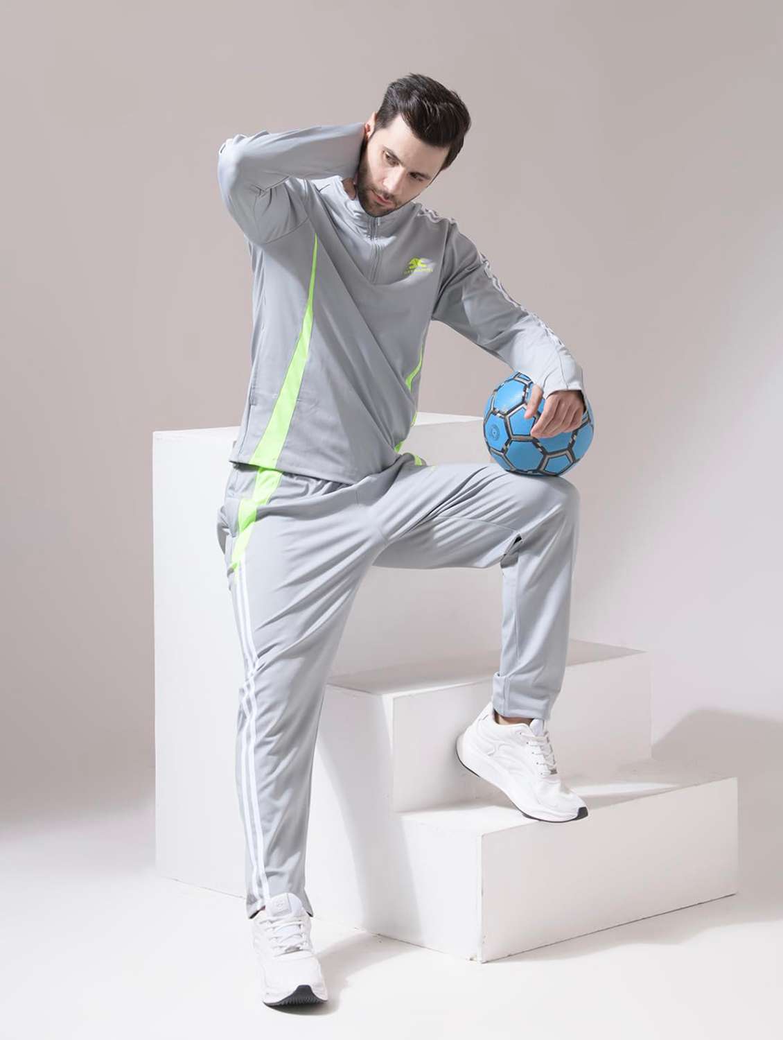 men taped long sleeves track suit - 22582230 -  Standard Image - 3