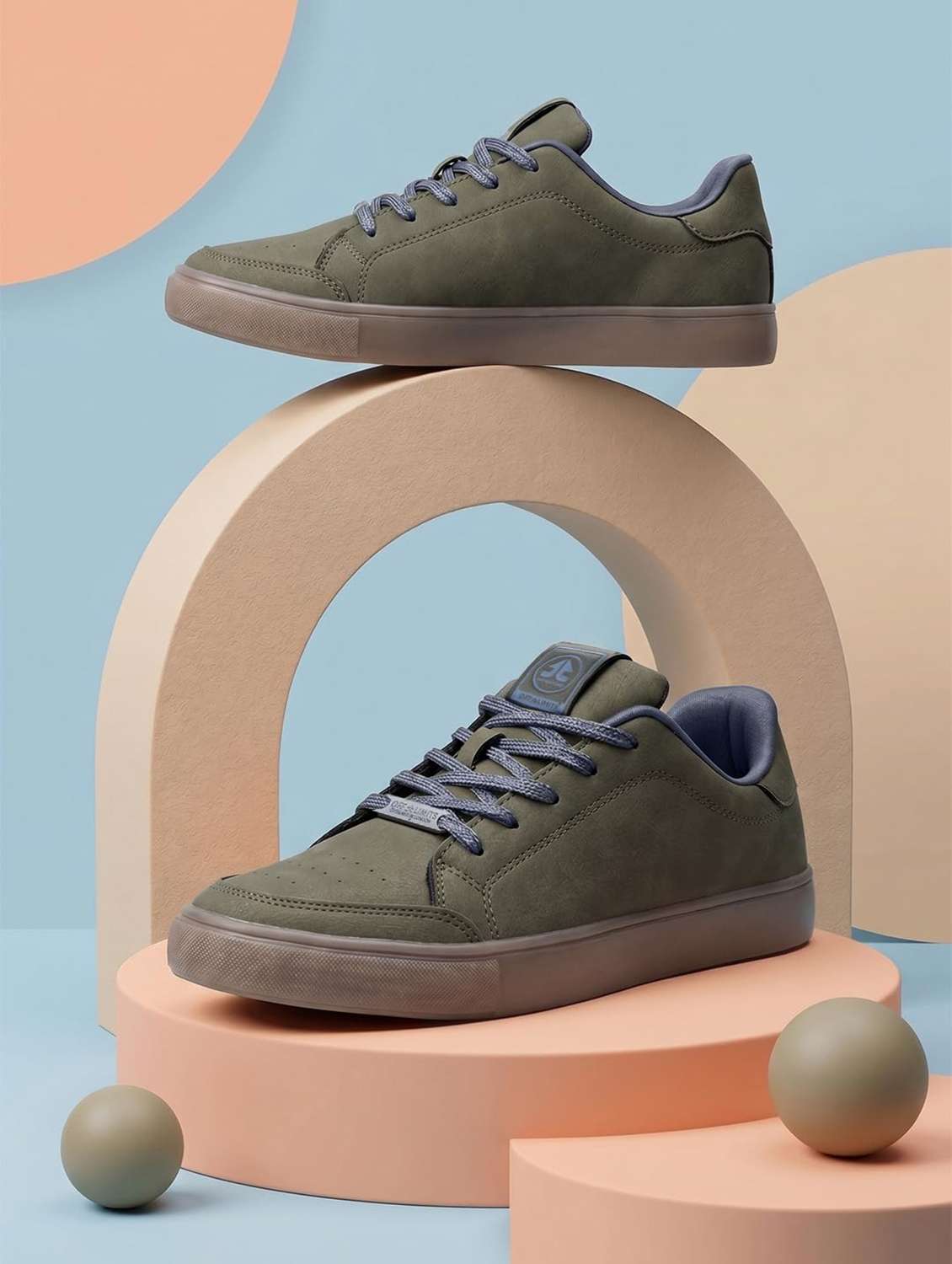 men solid lace up sneaker