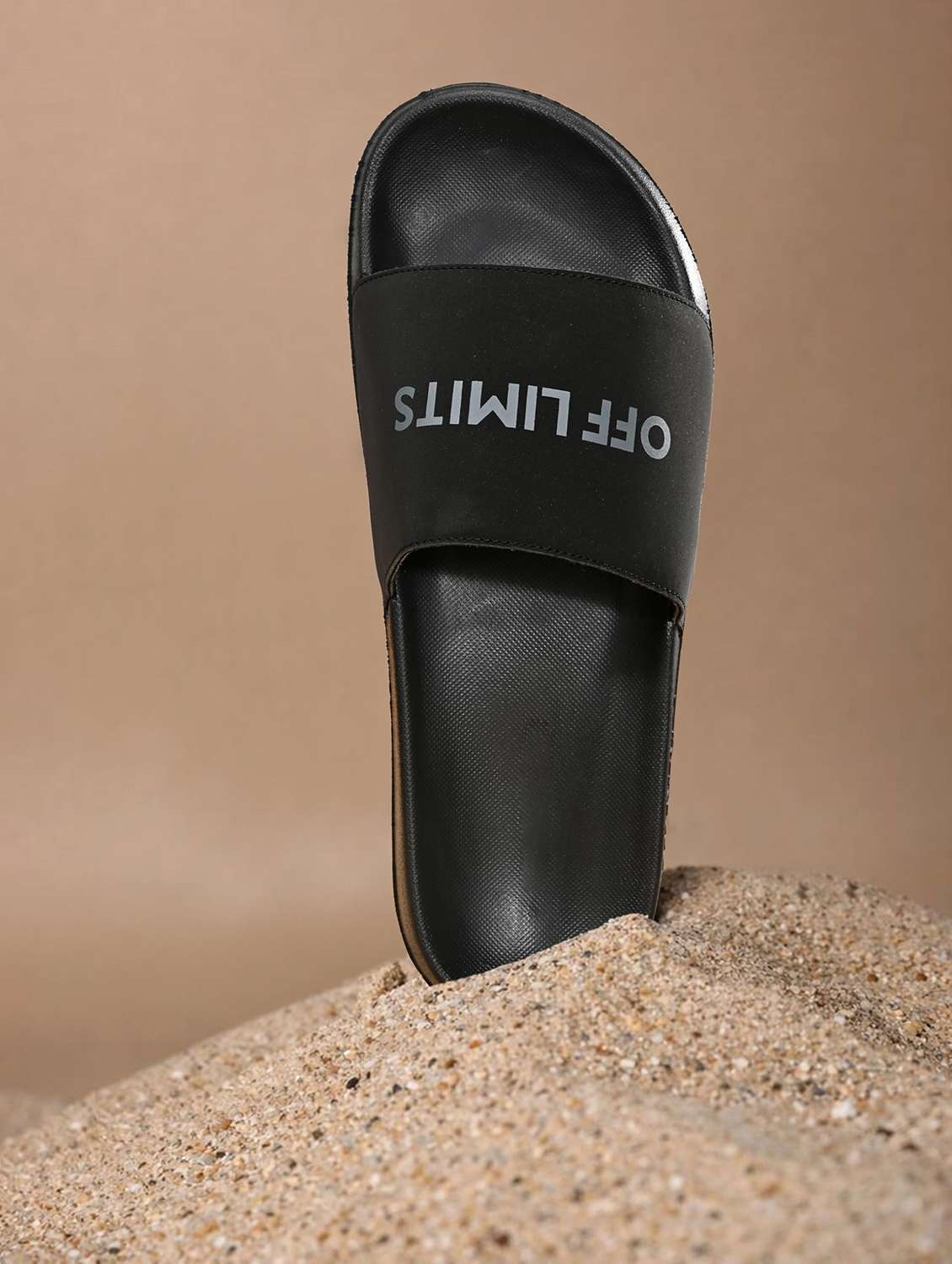 men printed slip on slider