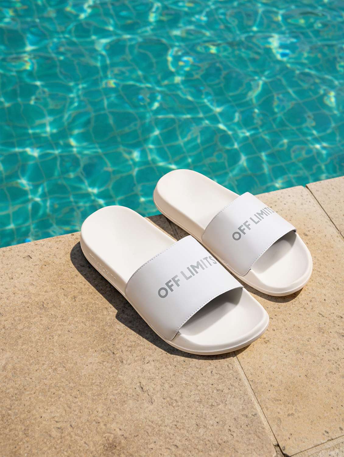 men printed slip on slider