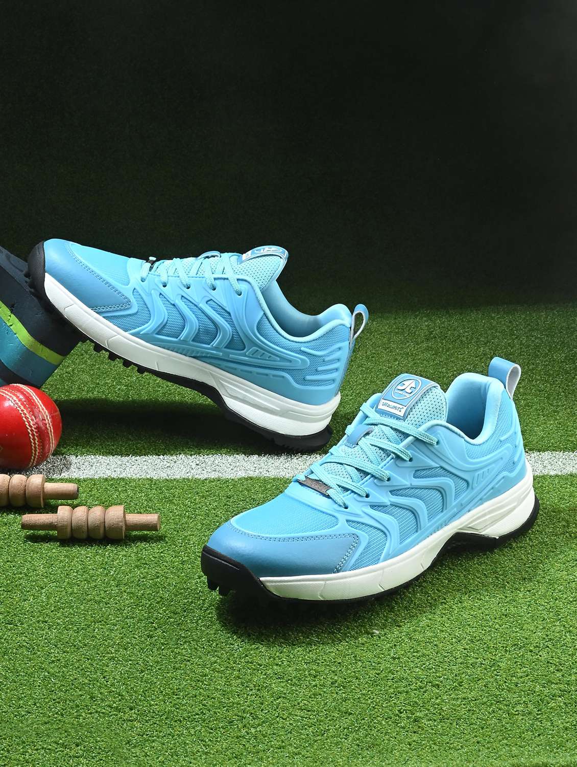men textured lace up sport shoes