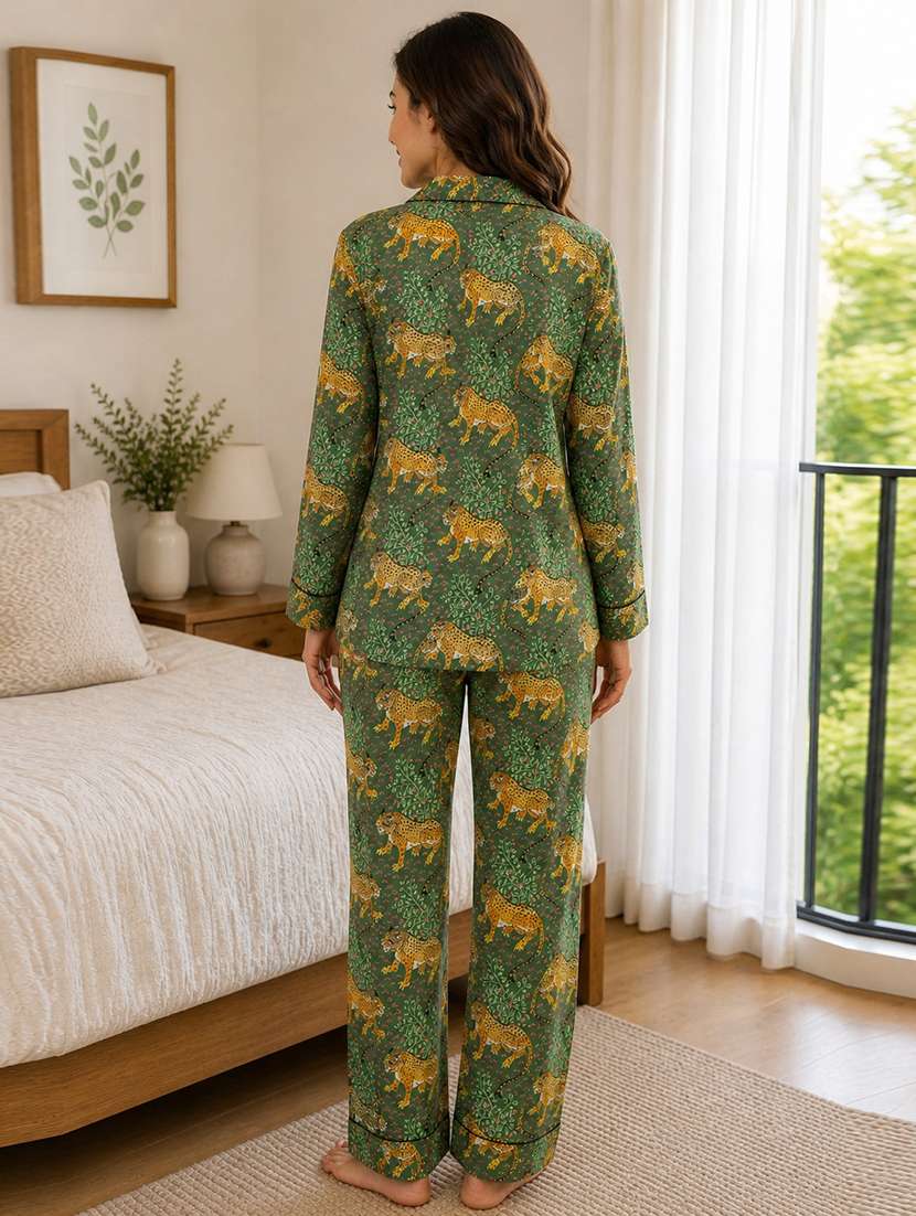 women printed long sleeves pyjama set - 22582517 -  Standard Image - 3