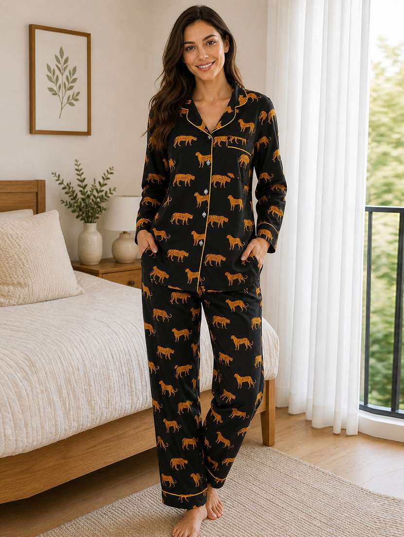 women printed long sleeves pyjama set