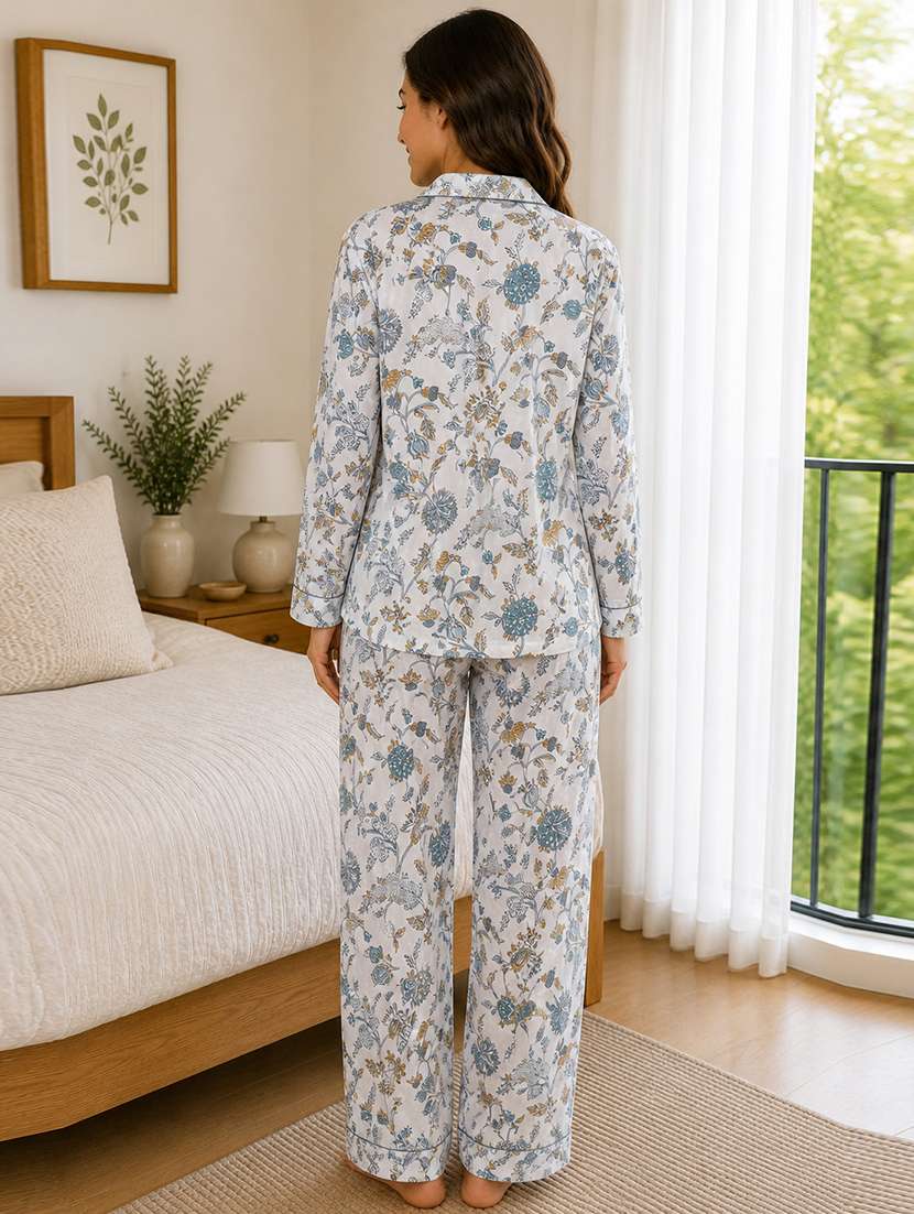 women printed long sleeves pyjama set - 22582521 -  Standard Image - 3