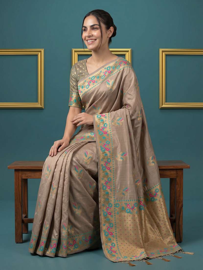women self design banarasi saree with blouse - 22582785 -  Standard Image - 5