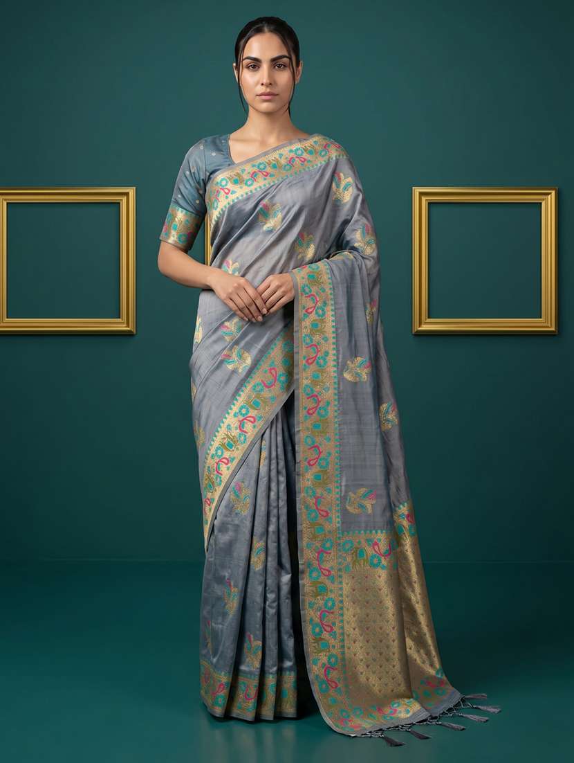 women self design banarasi saree with blouse