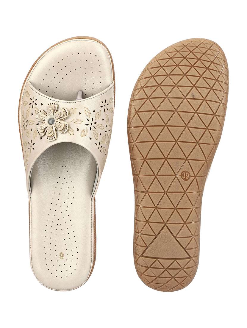 women cutwork toe separator flats - 22582816 -  Standard Image - 5