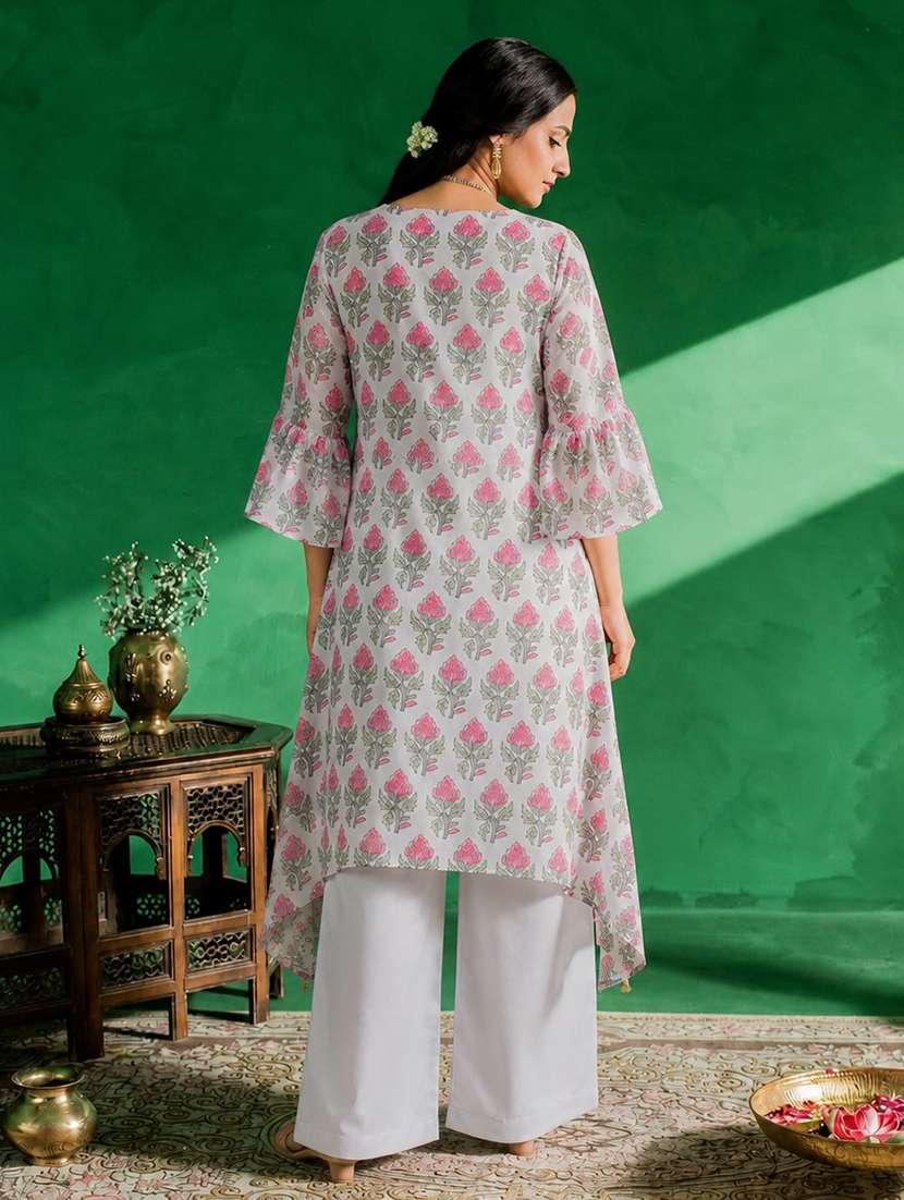 women printed bell sleeve kurta palazzo set - 22582825 -  Standard Image - 3