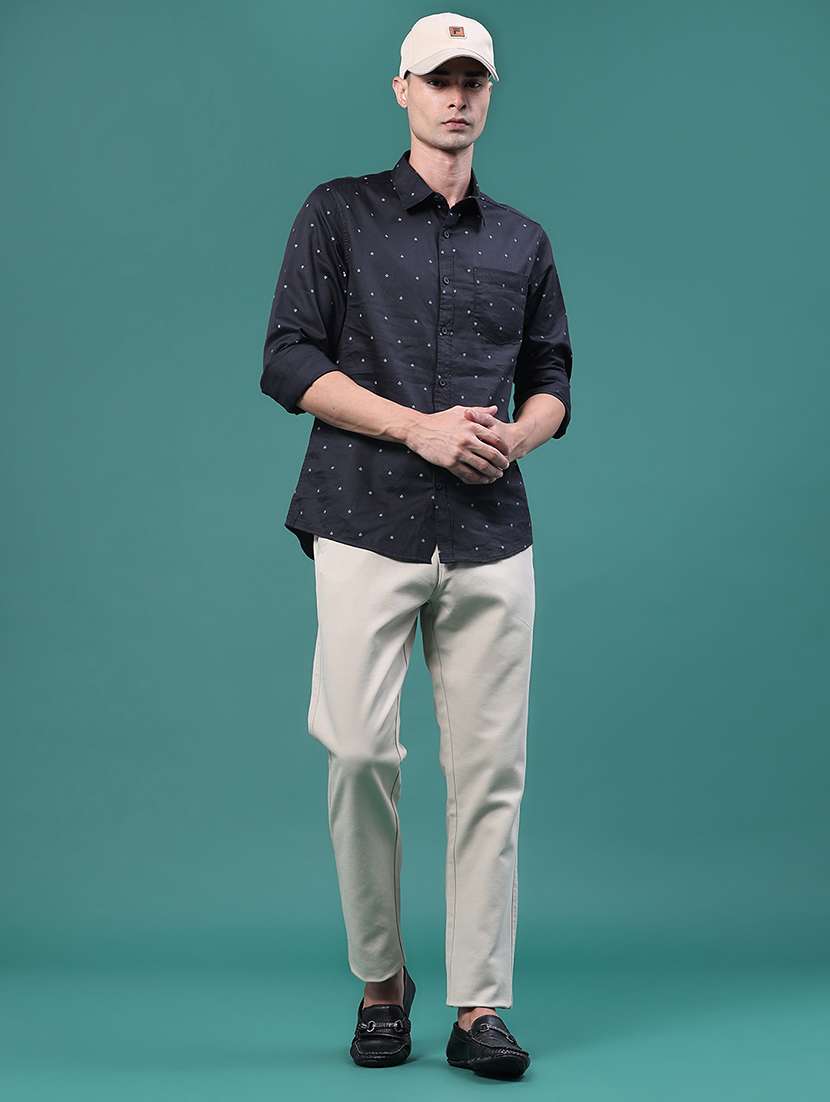 men solid mid rise flat front casual trouser