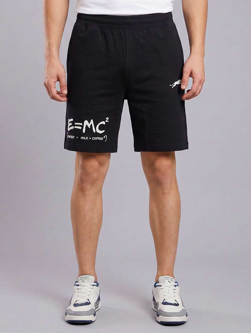 men printed mid rise regular fit shorts