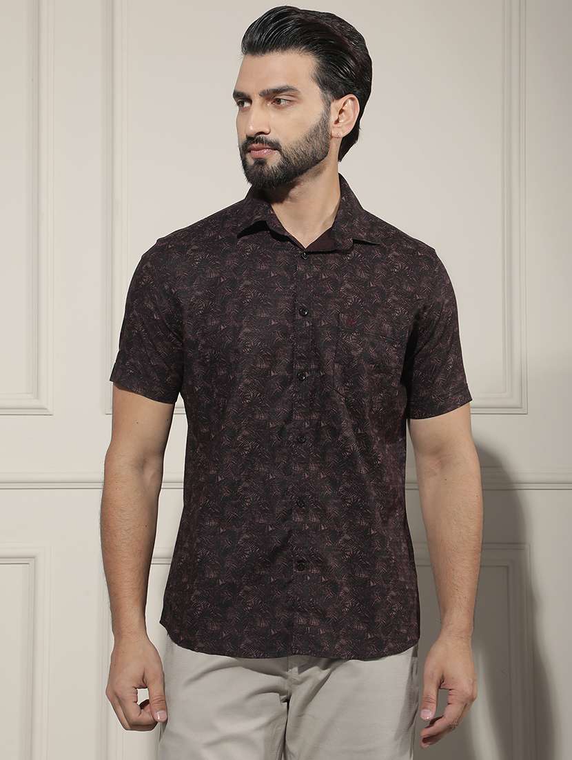 men printed short sleeve regular fit casual shirt