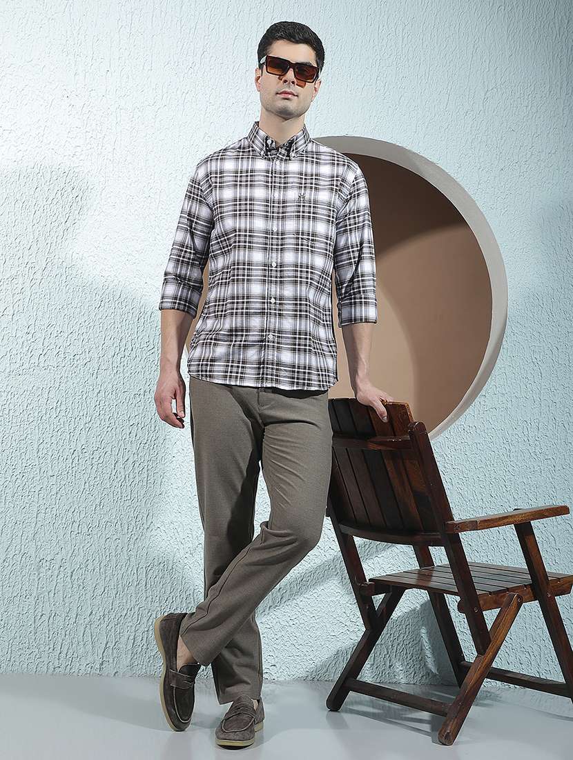 Men Solid Mid Rise Chinos Casual Trouser - 22587135 -  Standard Image - 5