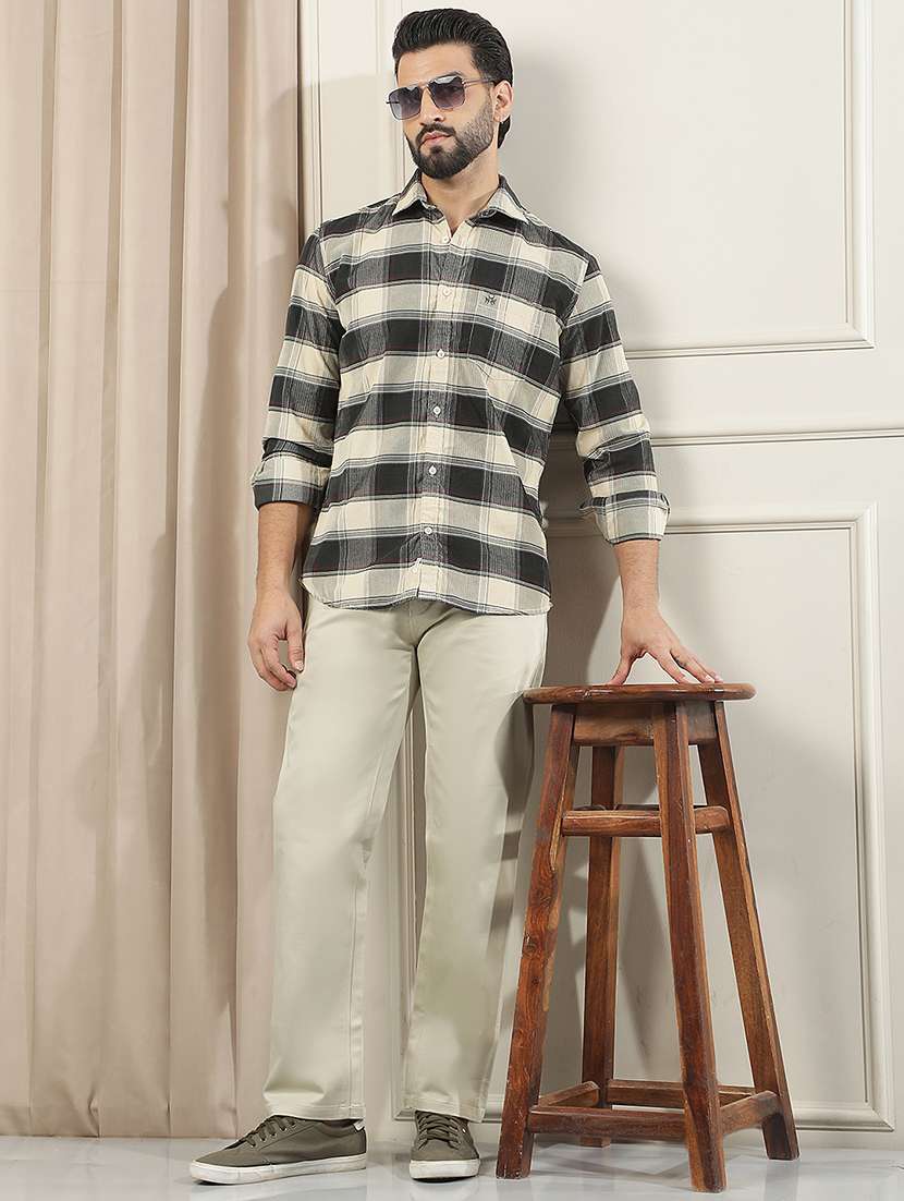 men solid mid rise chinos casual trouser - 22587151 -  Standard Image - 5