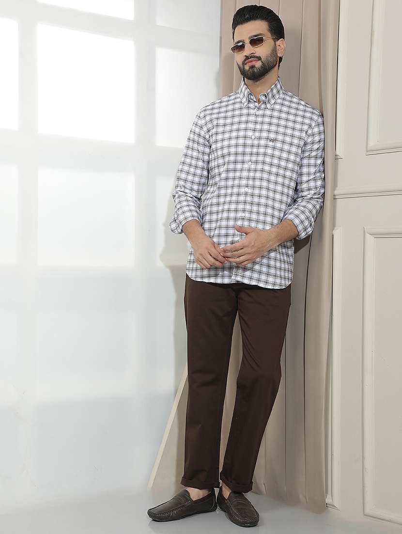 Men Solid Mid Rise Chinos Casual Trouser - 22587158 -  Standard Image - 5