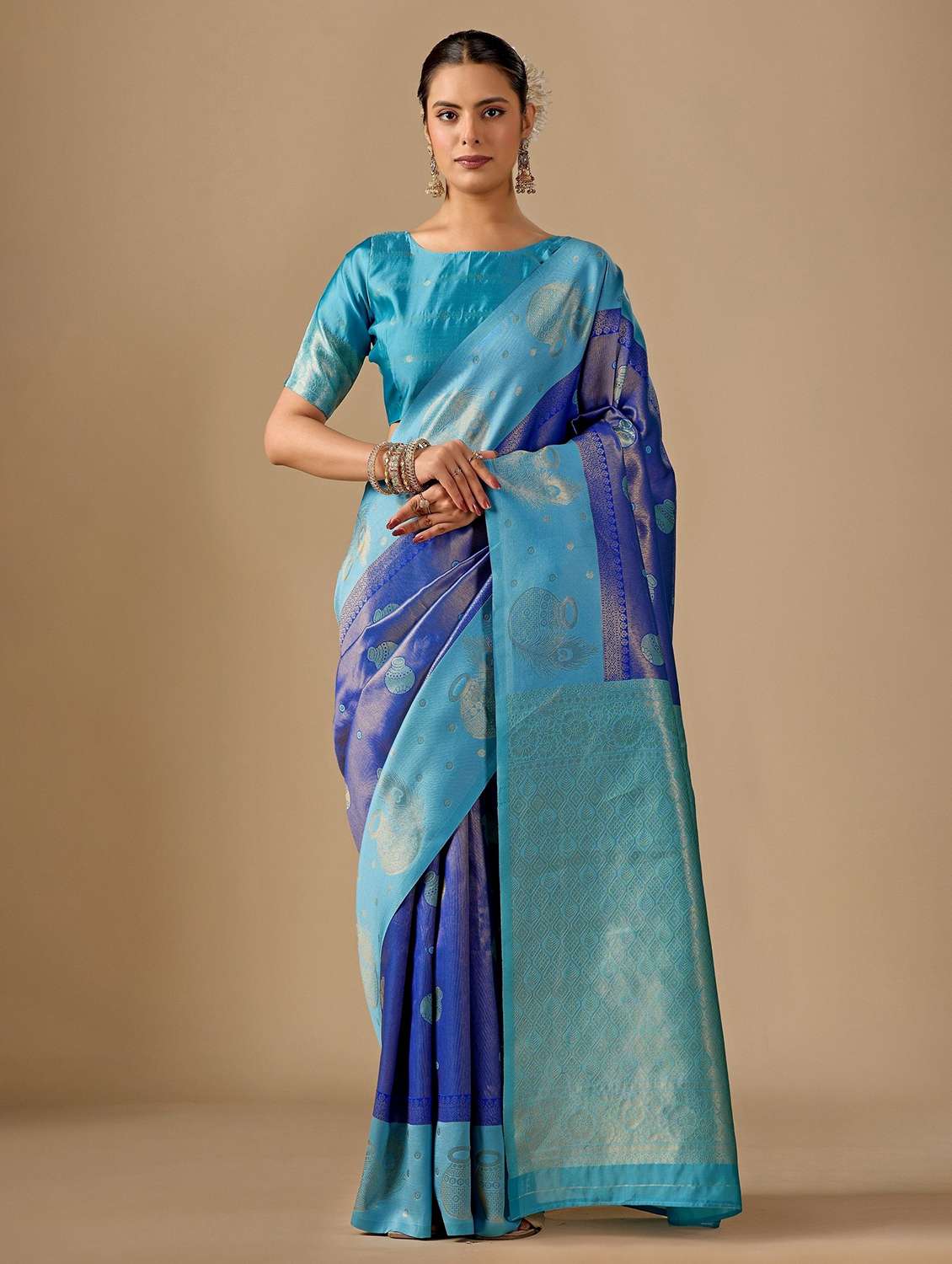 women self design banarasi saree with blouse