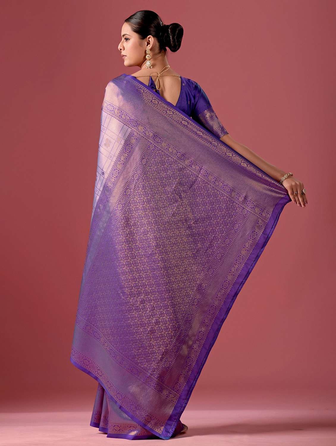 Women Self Design Banarasi Saree With Blouse - 22587435 -  Standard Image - 3