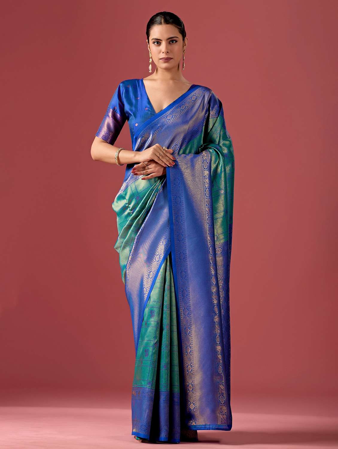 women self design banarasi saree with blouse