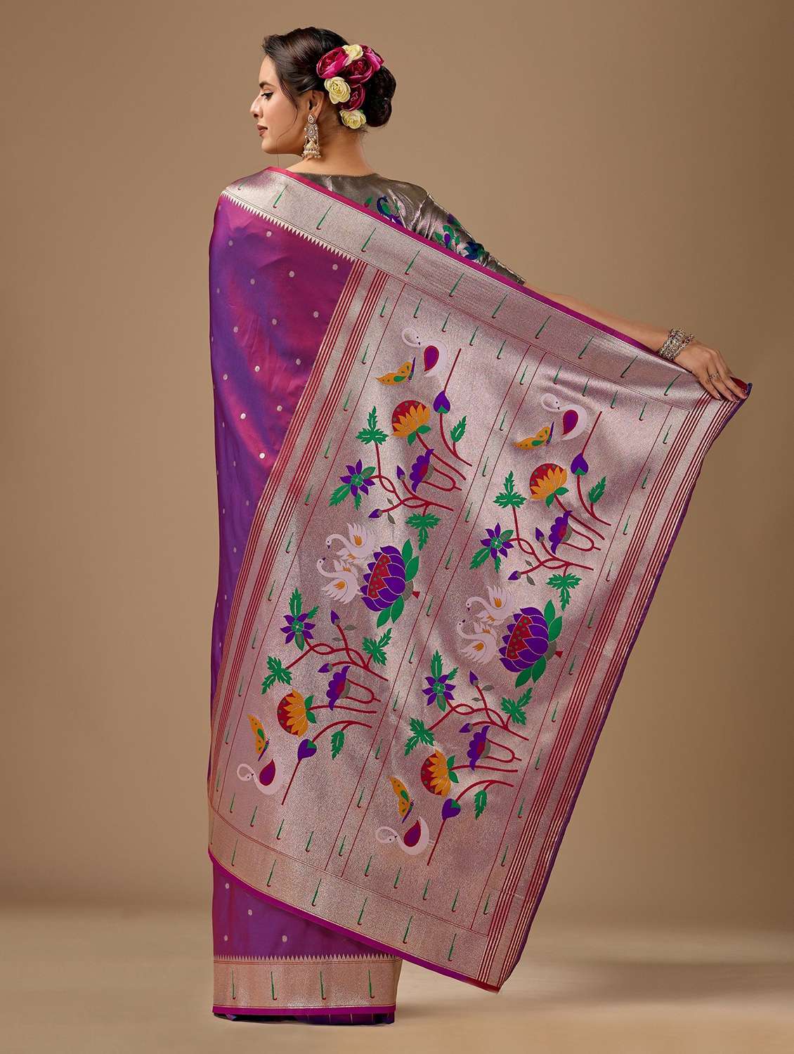 women self design paithani saree with blouse - 22587522 -  Standard Image - 3