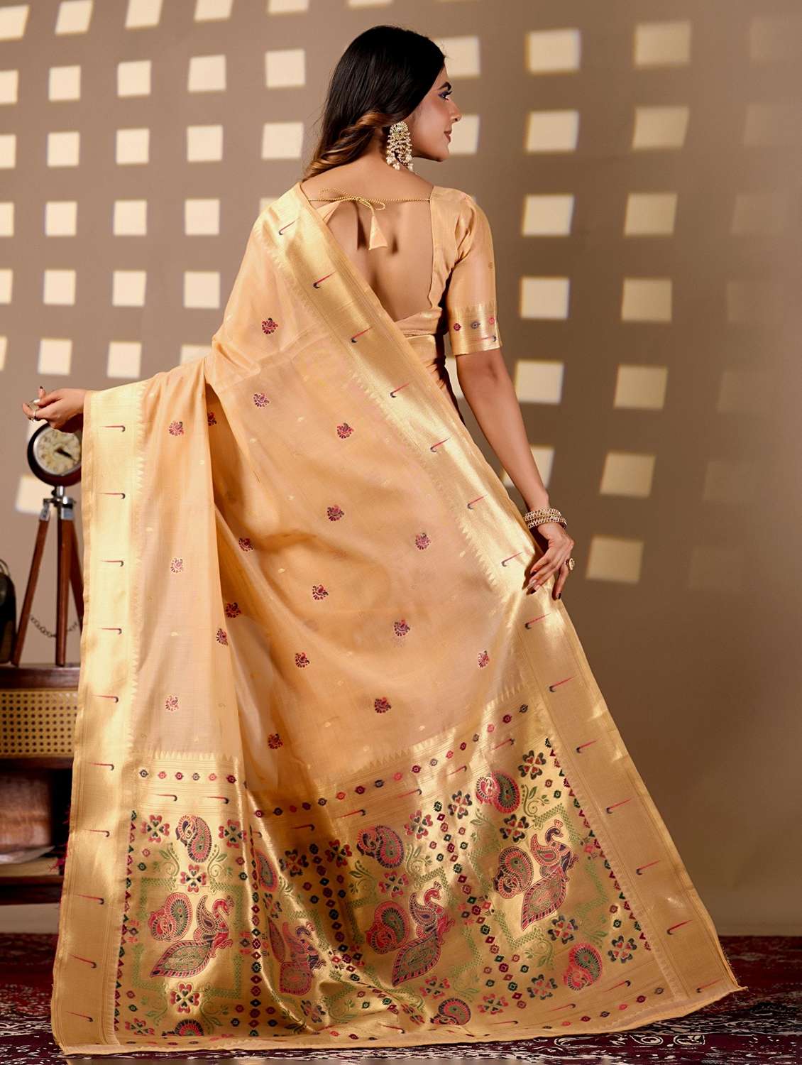 women self design paithani saree with blouse - 22587540 -  Standard Image - 3