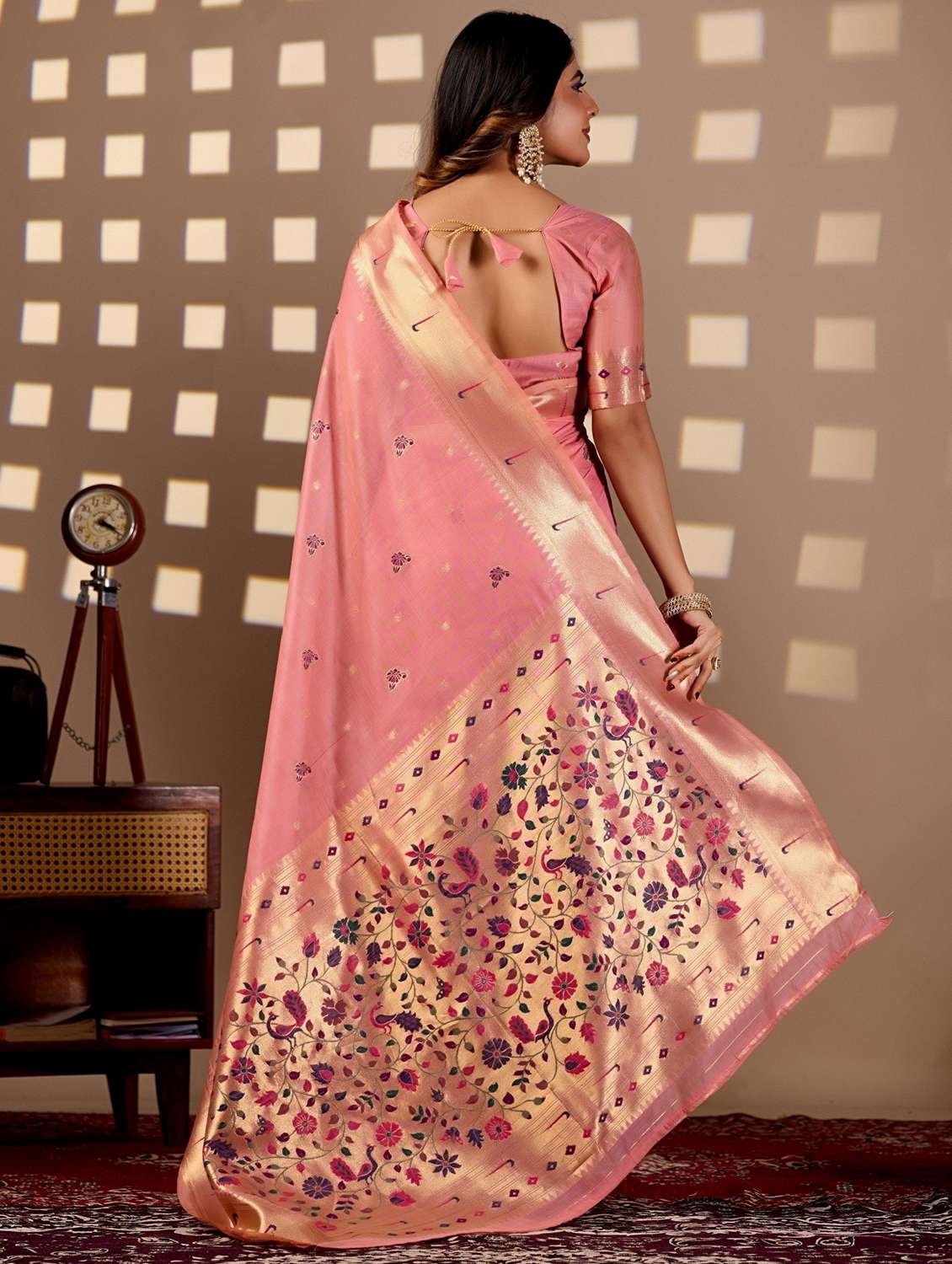 women self design paithani saree with blouse - 22587550 -  Standard Image - 3