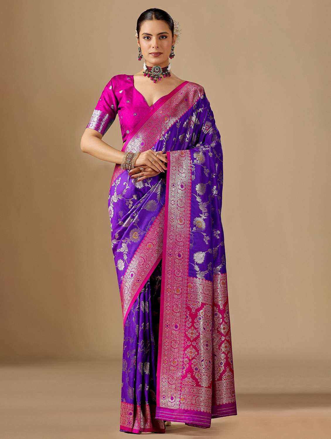 women self design banarasi saree with blouse