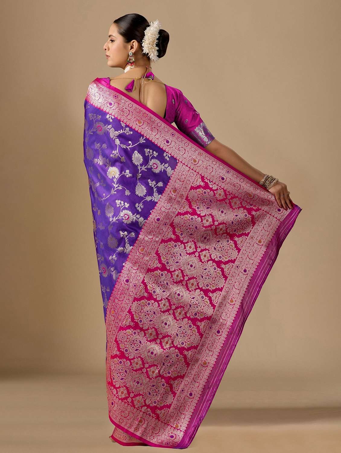 women self design banarasi saree with blouse - 22587578 -  Standard Image - 3