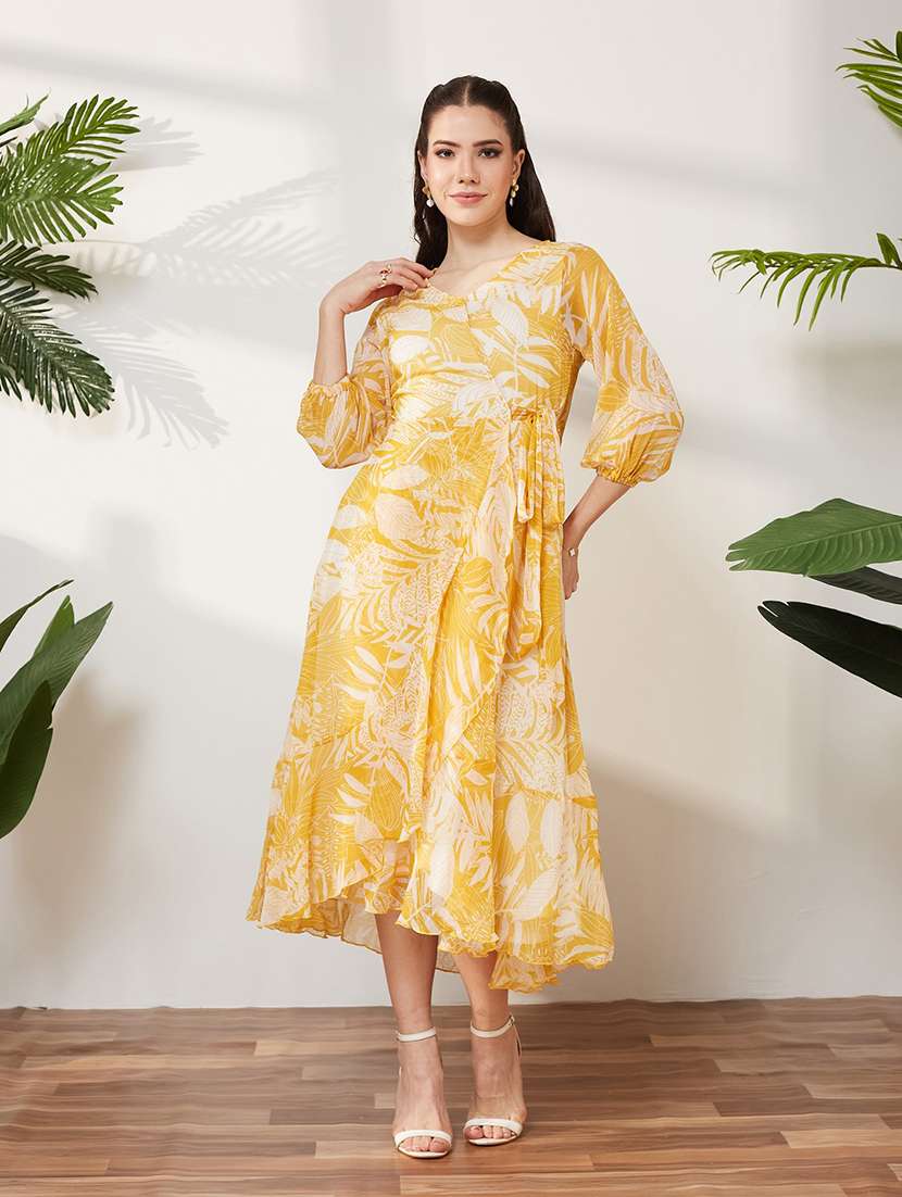 women printed three quarter sleeves wrap dress