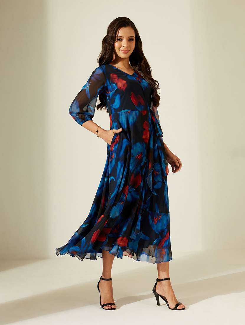 Women Printed Three Quarter Sleeves Wrap Dress - 22587787 -  Standard Image - 5