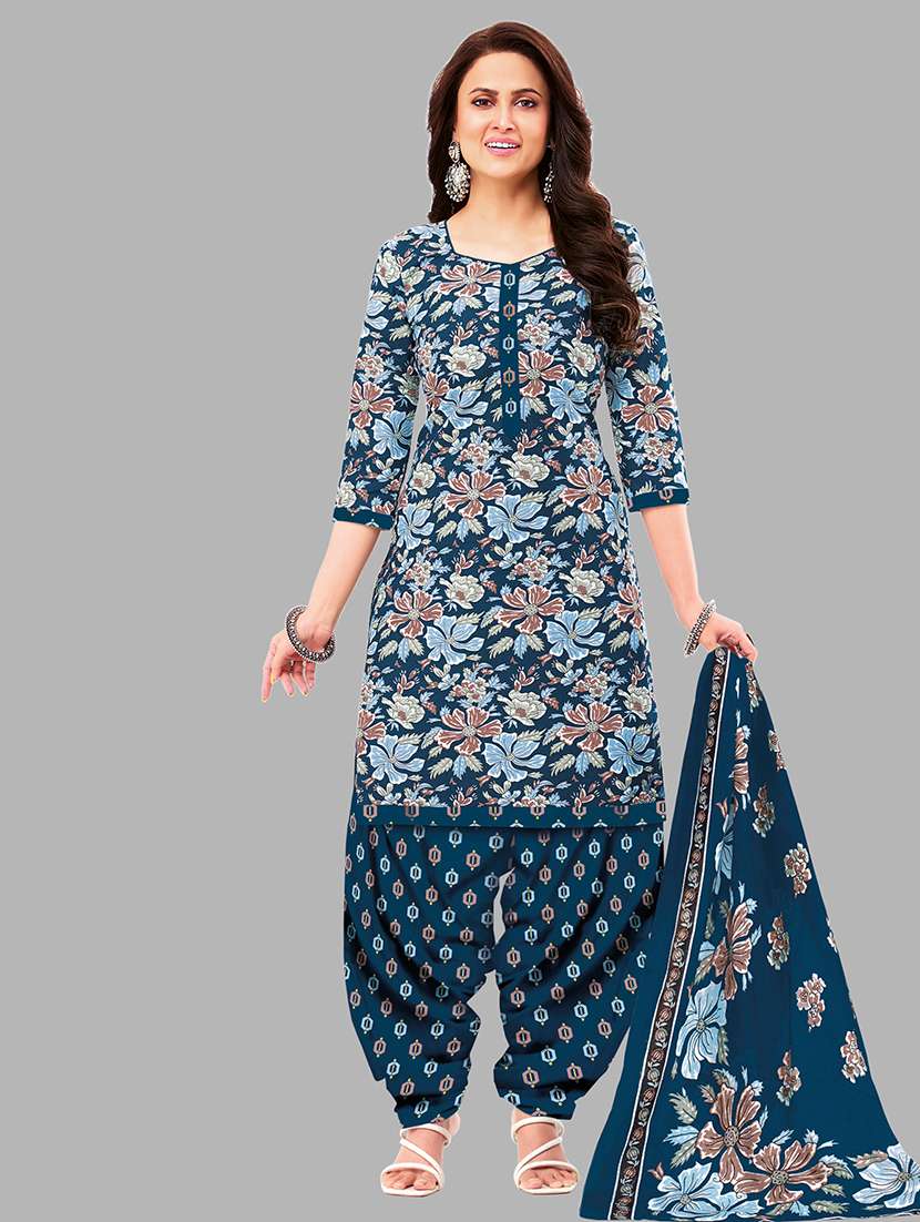 women printed three quarter sleeve kurta patiala with dupatta set