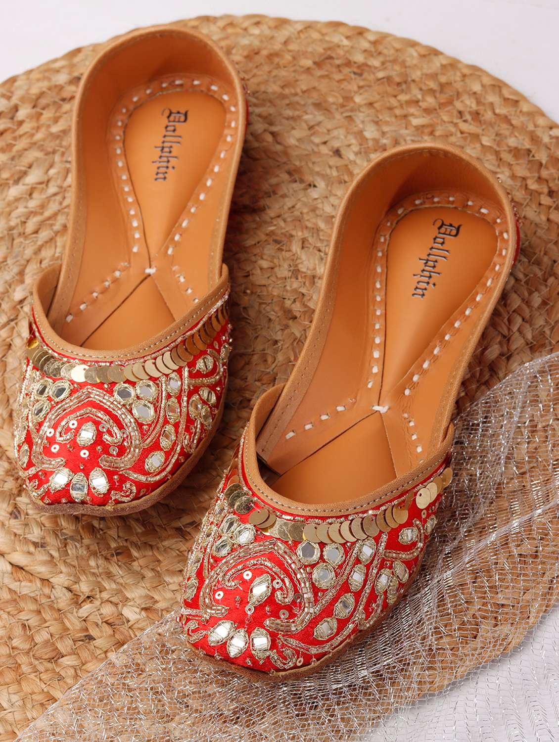 women embroidered slip on jutis