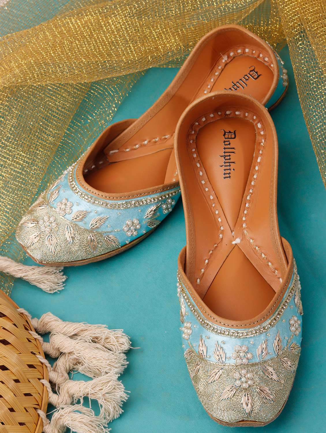 women embroidered slip on jutis