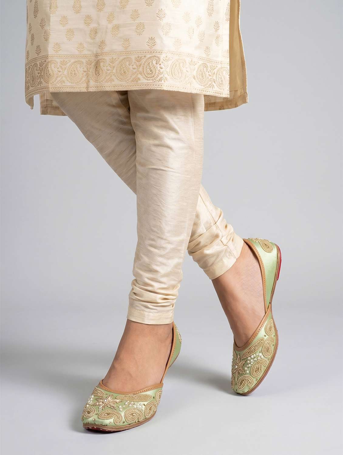 women embroidered slip on jutis - 22588077 -  Standard Image - 5