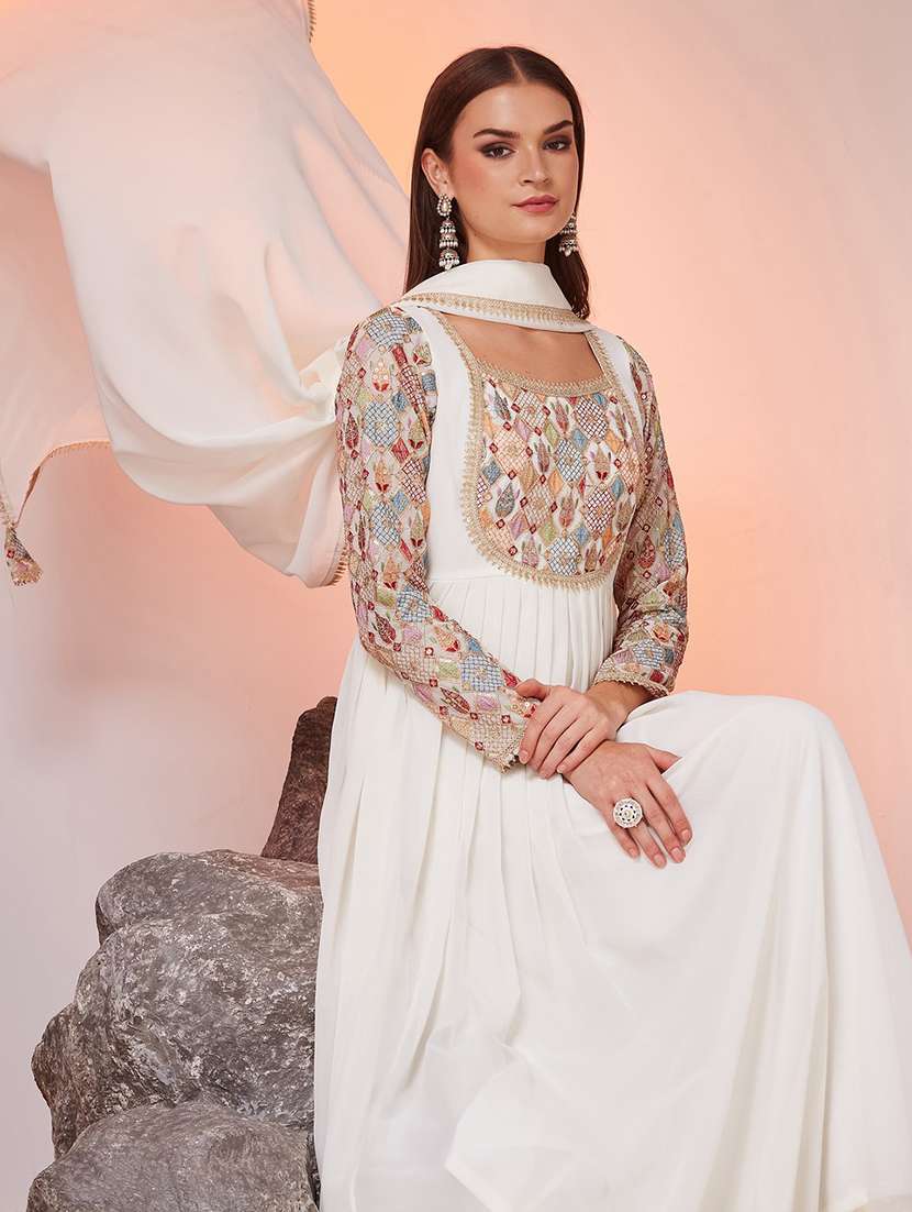 women embroidered long sleeves kurta dupatta set - 22588133 -  Standard Image - 5