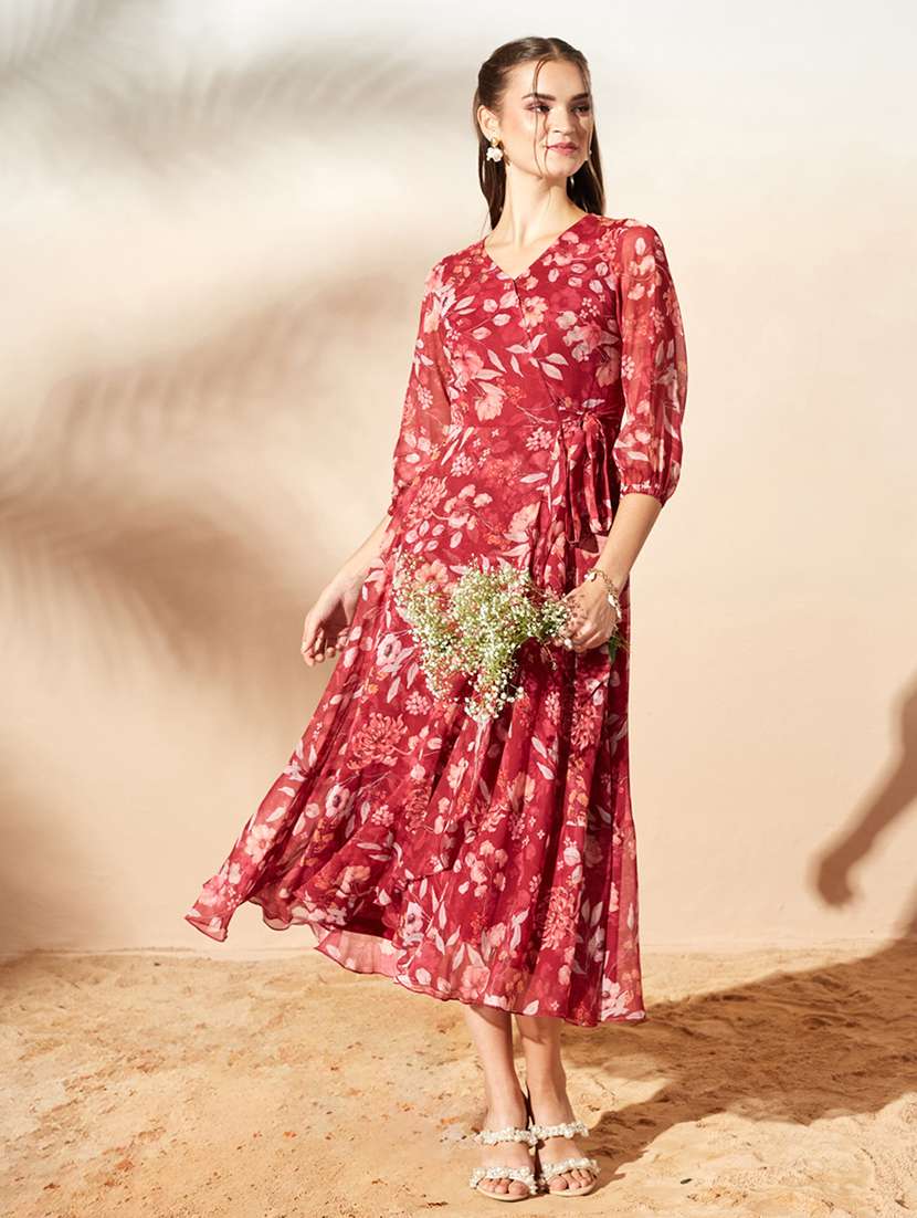 women printed three quarter sleeves wrap dress