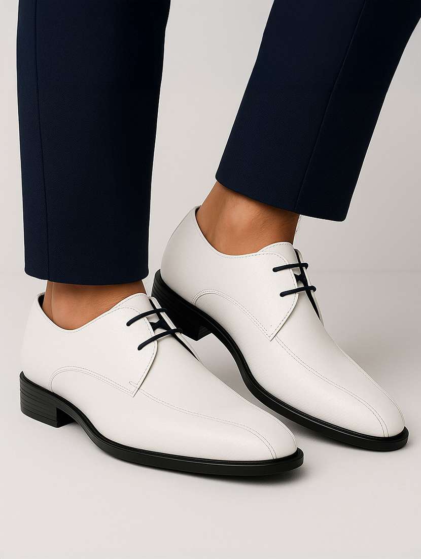 men textured lace up derby shoes