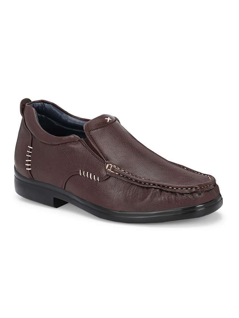 men solid slip on formal shoes