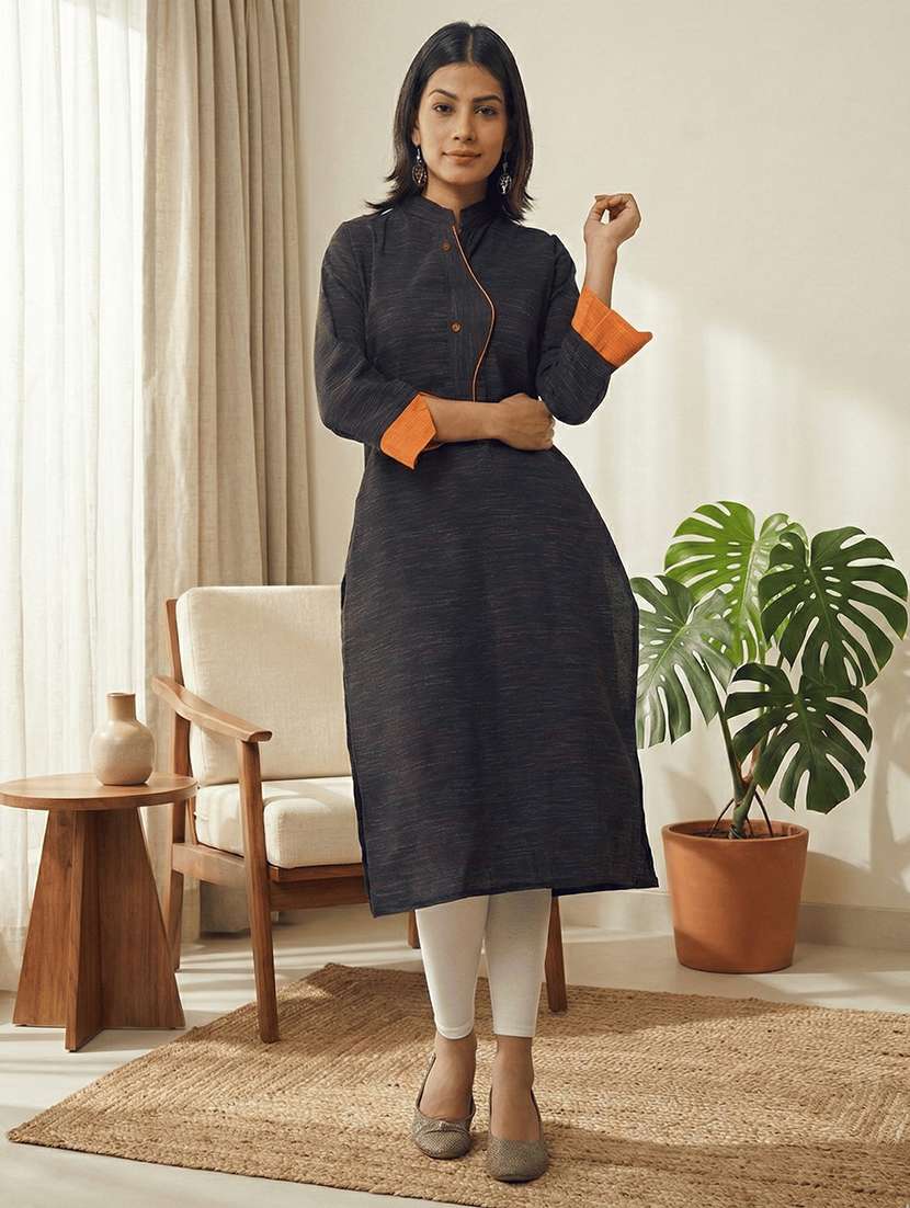 women self design three quarter sleeve straight kurta