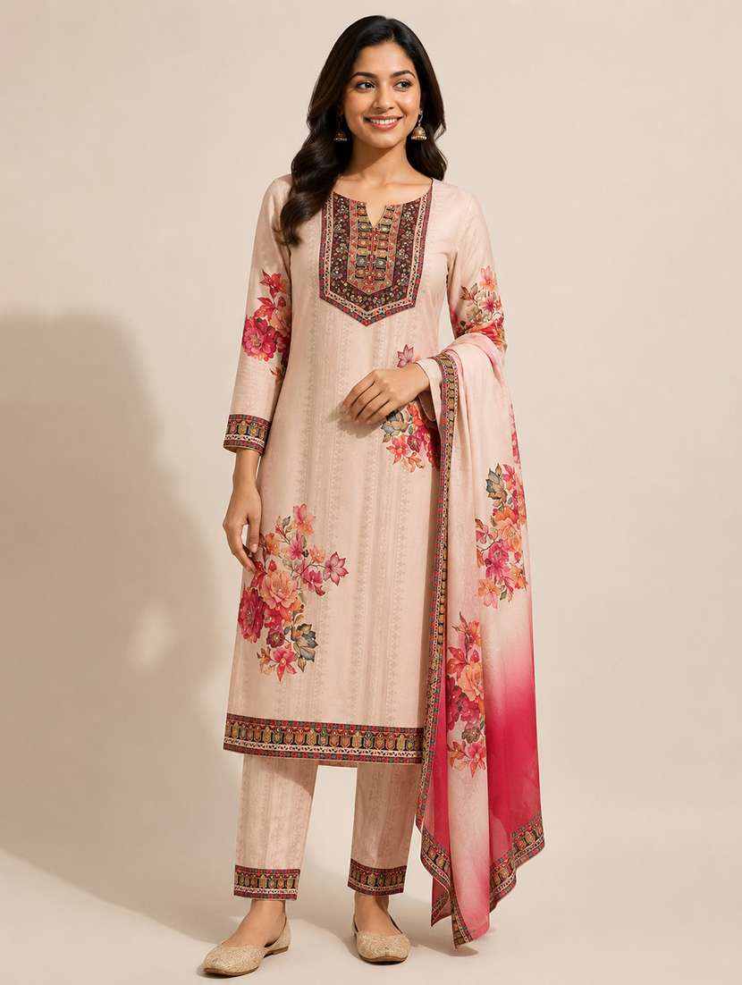 women printed three quarter sleeves kurta pant set with dupatta