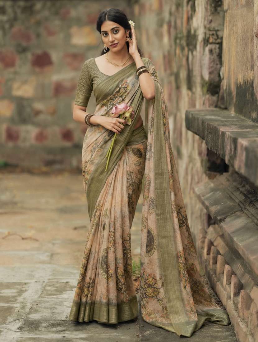 women printed casual wear saree with blouse