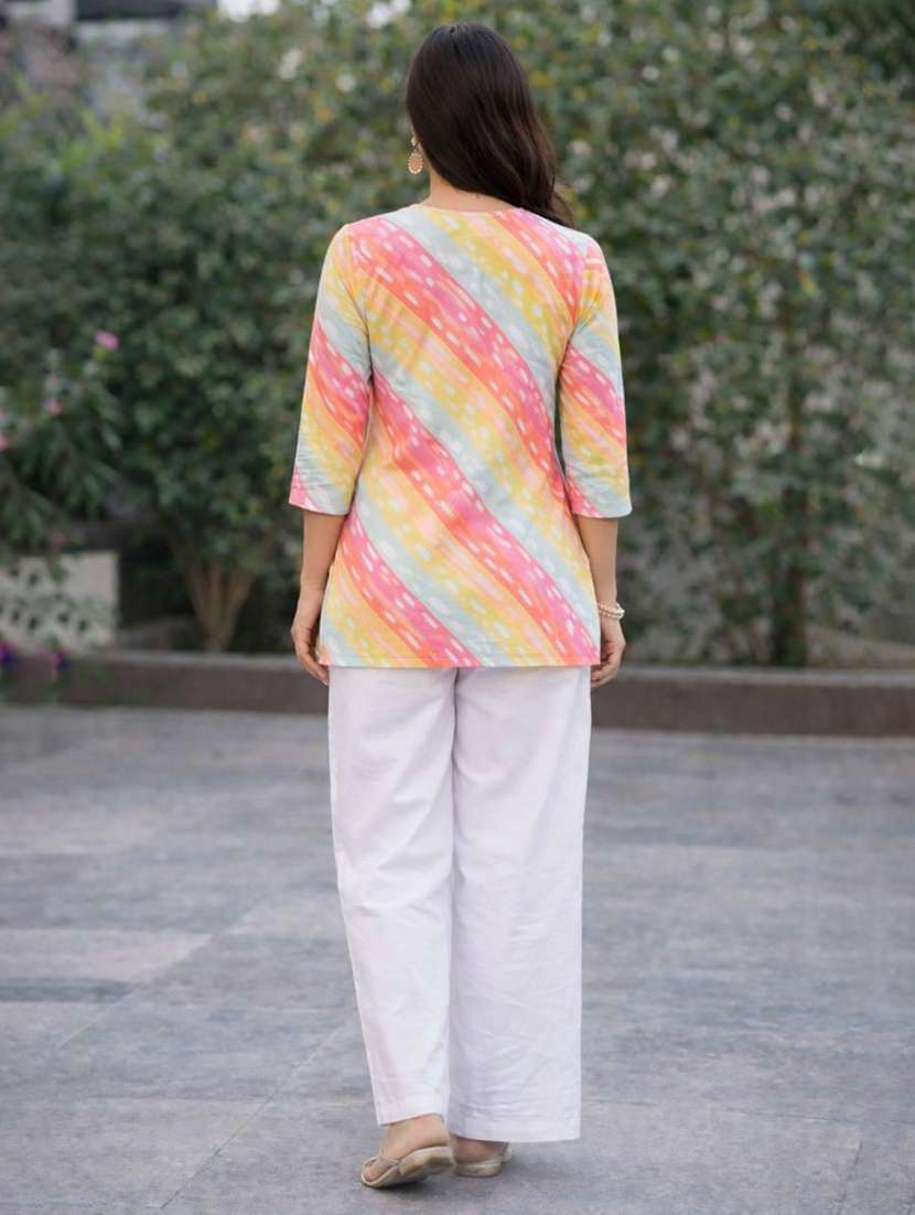 Women Printed Three Quarter Sleeve Ethnic Co-ord Set - 22590147 -  Standard Image - 3
