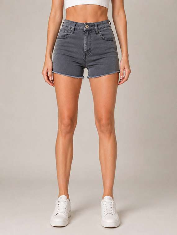 women solid mid rise regular fit shorts