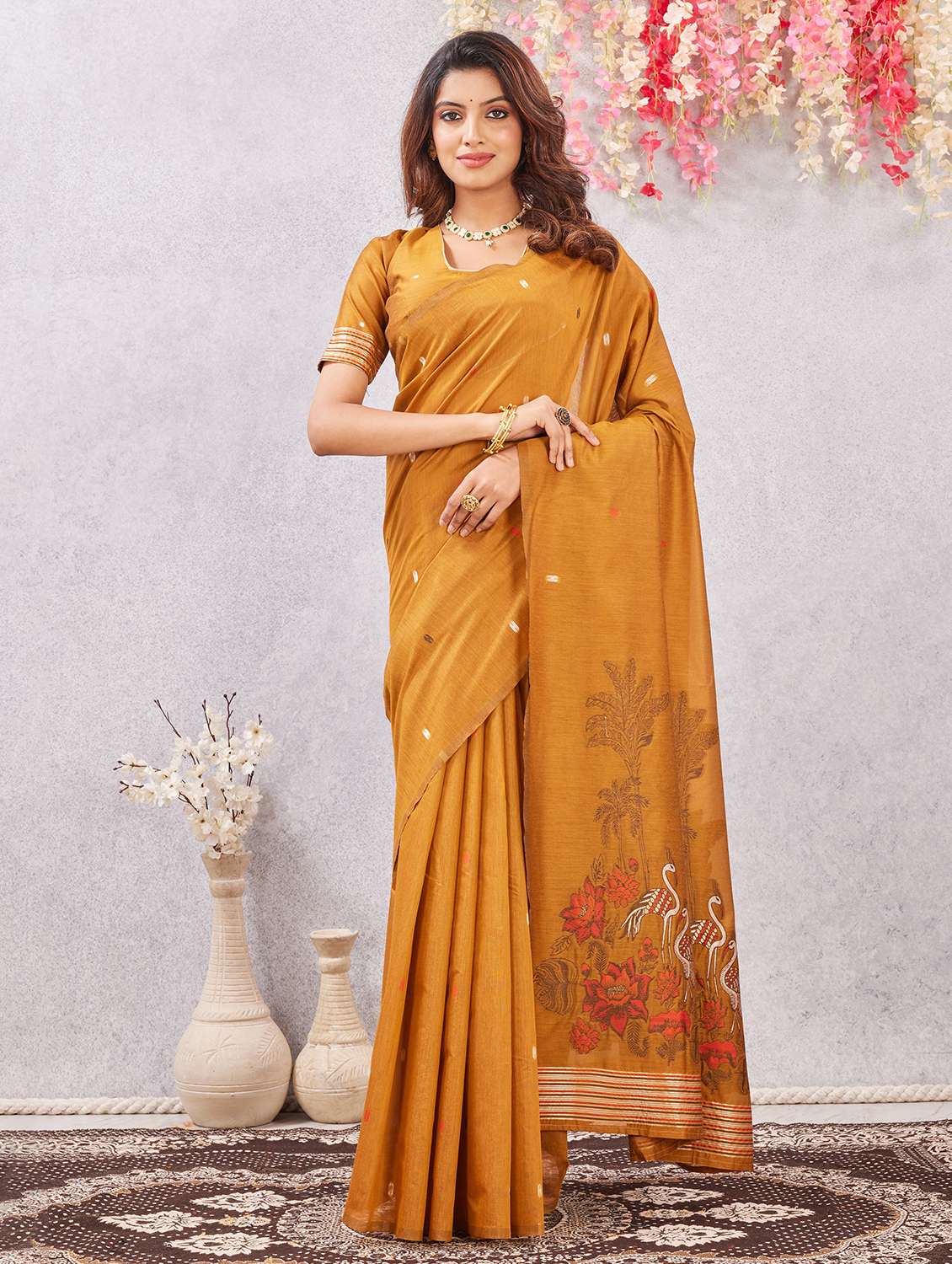 women self design handloom saree with blouse