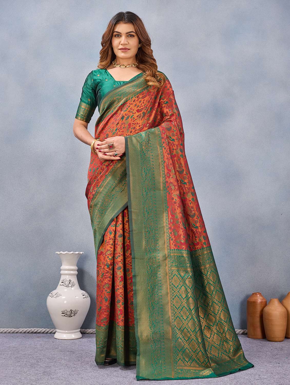women self design banarasi saree with blouse