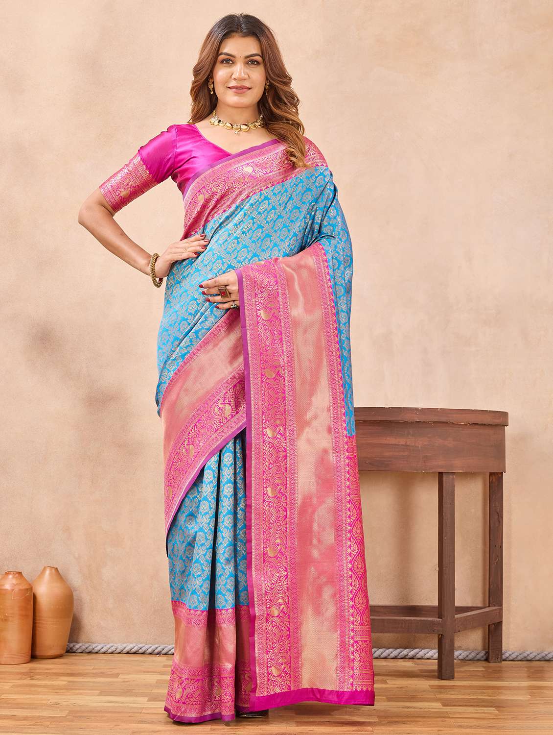 women self design banarasi saree with blouse